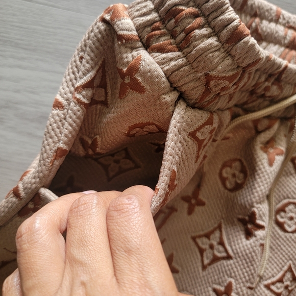 Sale🎉 Stylish Embossede Monogram Jogger Pants - Picture 4 of 6